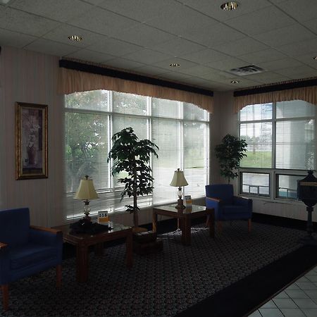 Knights Inn Elyria Exterior photo
